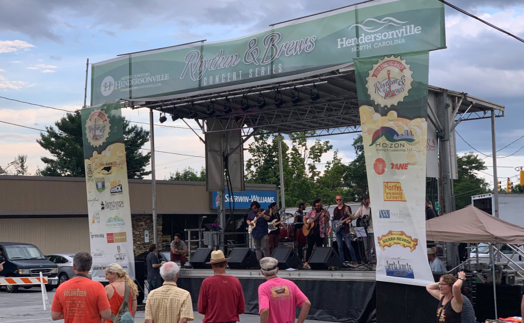 rhythm and brews downtown hendersonville