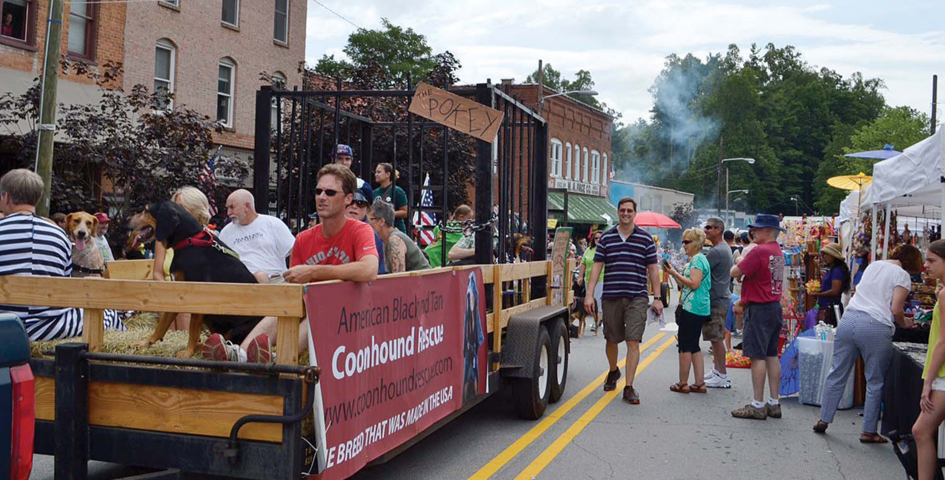 saluda nc coon dog day festival